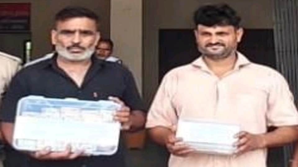 Meerut: Brother-in-law steals ₹14 lakh using a duplicate house key; arrested along with an accomplice