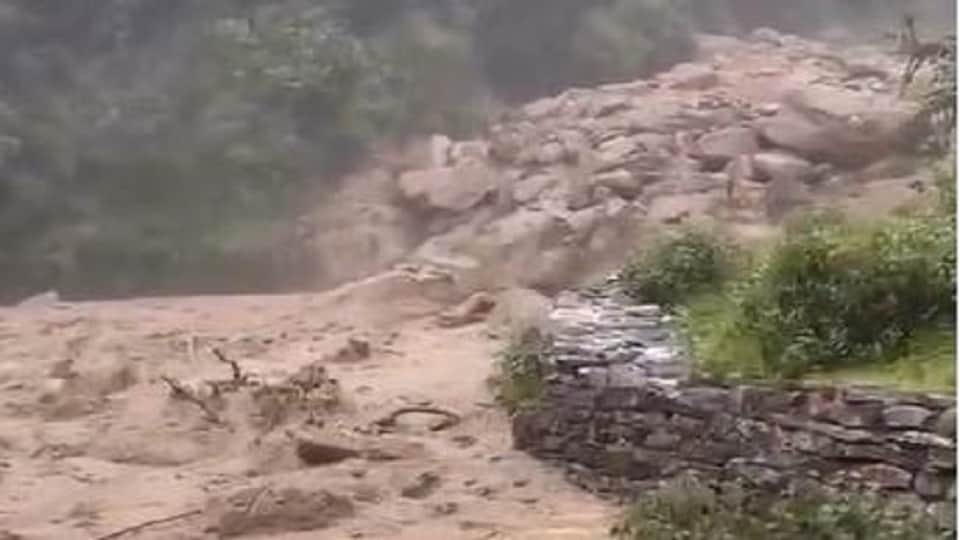 Jhekla drain overflows due to heavy rain