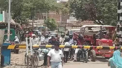 Kanpur 10 year wait ends KDA to reconstruct the dilapidated road from Panki Padav to Gangaganj