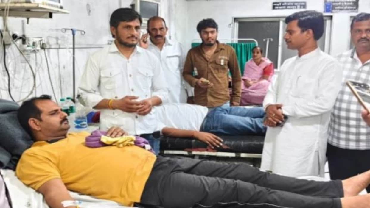 Dewas News: Loud DJ Sound Triggers Bee Attack During Tiranga Yatra, 12 Injured Including Children & Elderly