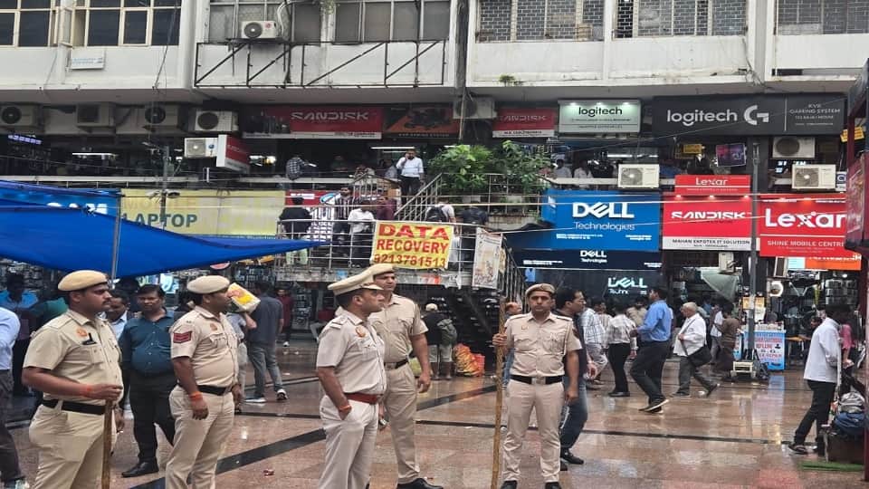 Police on high alert ahead of Independence Day conducted a search operation in Asia largest electronics market