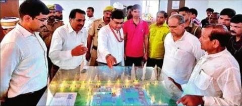प्रभारी मंत्री