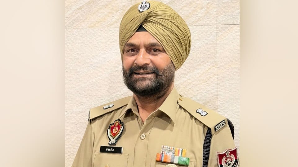 Punjab Inspector Baljit Singh receive President Medal on Independence Day 11 get Meritorious Service Medal