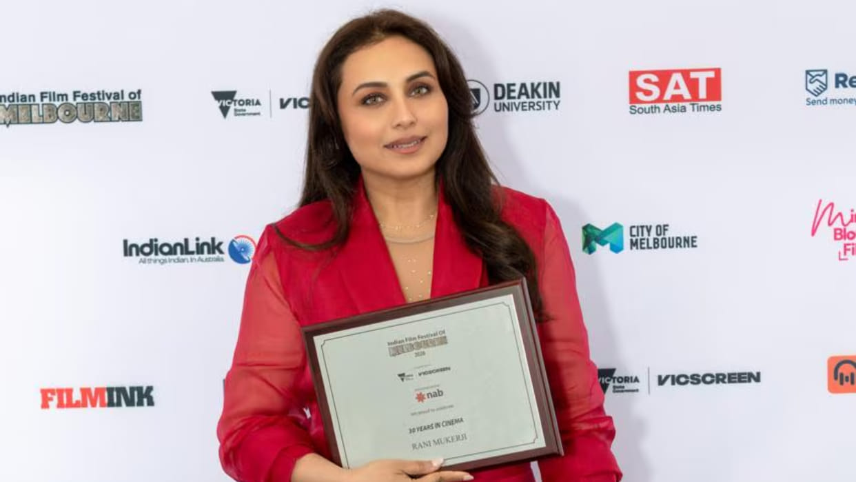 Rani Mukerji Honoured From IFFM For Completing 3 Decades In Cinema With Great Career