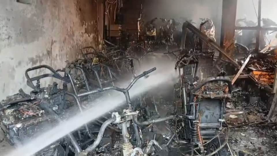 Shamli: Massive Fire Breaks Out at Electric Scooter Showroom, Over 50 Scooters Destroyed