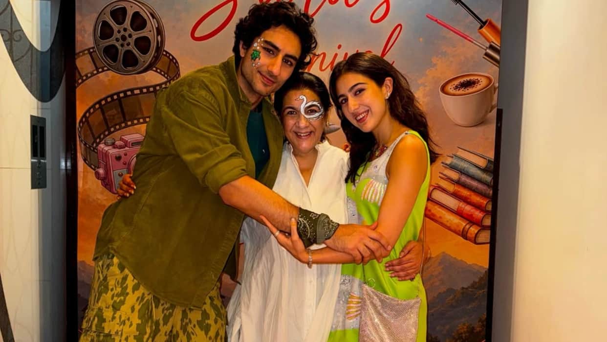 Sara Ali Khan Celebrated her Birthday On Movie Theme actress shares photos Says Blessed