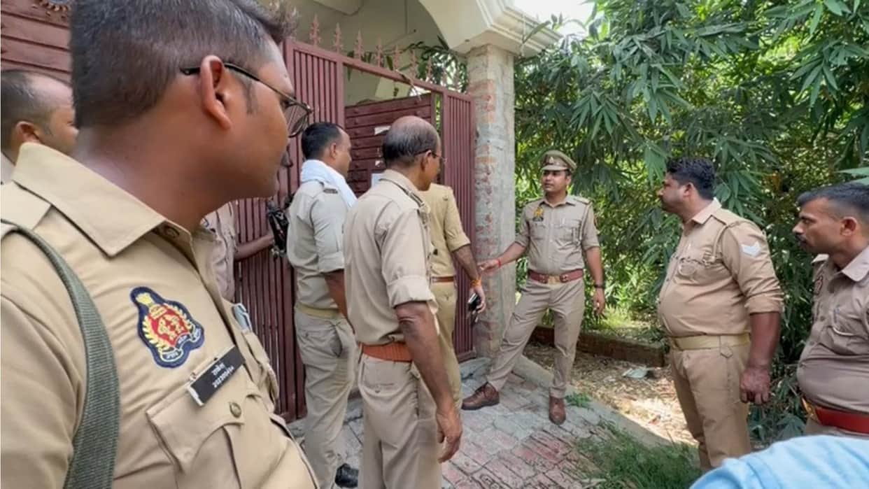 Attachment proceeding initiated against house of Shankar Pandey an accused in Anshuman murder case in Ghazipur