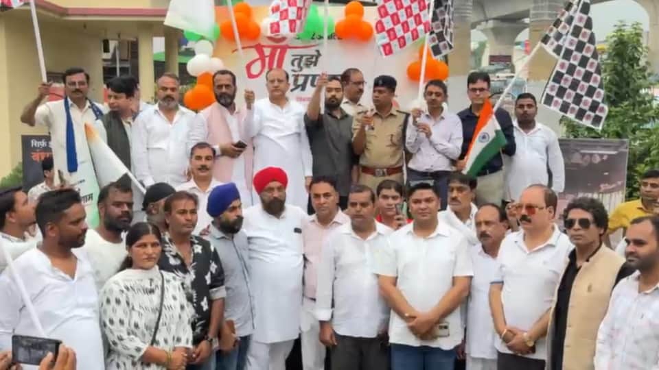 Meerut: Tricolor Bike Rally Begins Amid Patriotic Slogans and Songs
