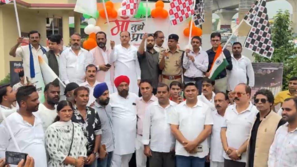 Meerut: Tricolor Bike Rally Begins Amid Patriotic Slogans and Songs