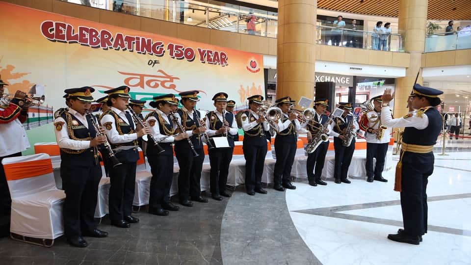 Marking 150 years of Vande Mataram an event celebrating national pride was organized at Vegas Mall in Delhi
