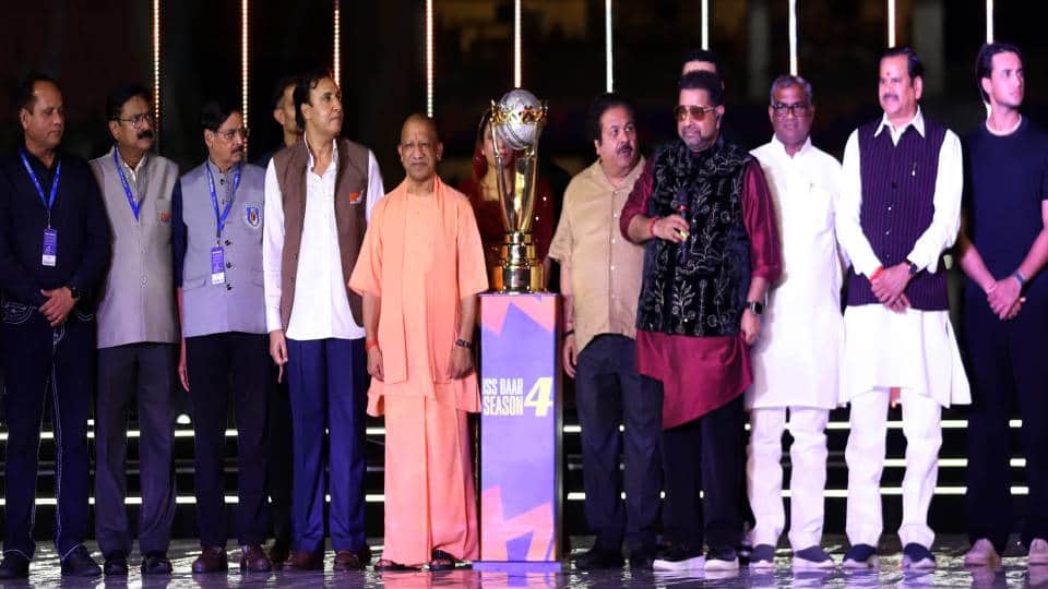 UP T20 League kicks off with bang Shankar Mahadevan and Jasmine Sandlas set stage on fire in CM Yogi presence