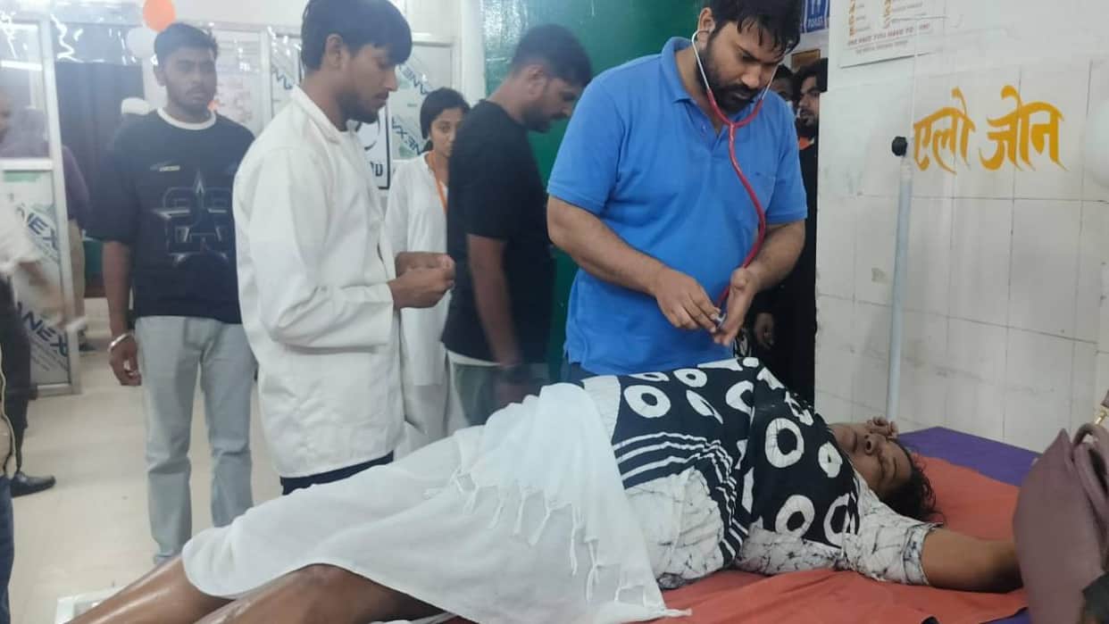Sri Lankan woman died in bus who had come to India on religious pilgrimage group was travelling to Shravasti