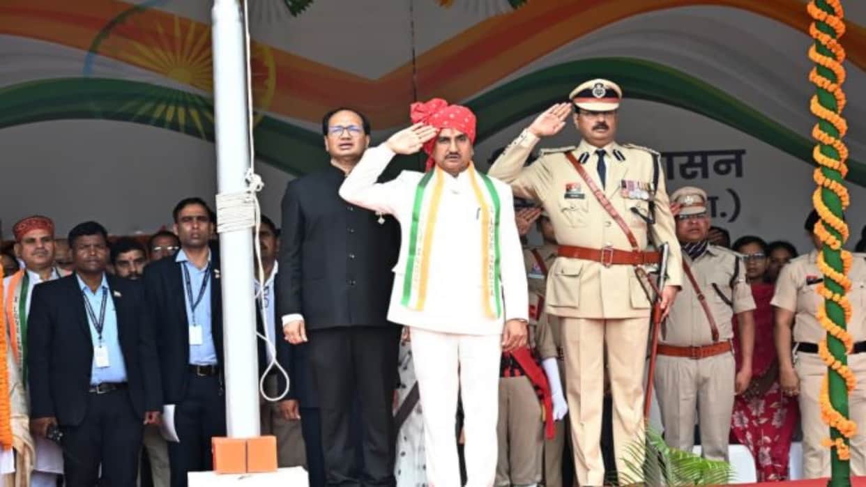 Bilaspur News: Independence Day Celebration Filled with Patriotism, Minister Tokhan Sahu Hoists National Flag