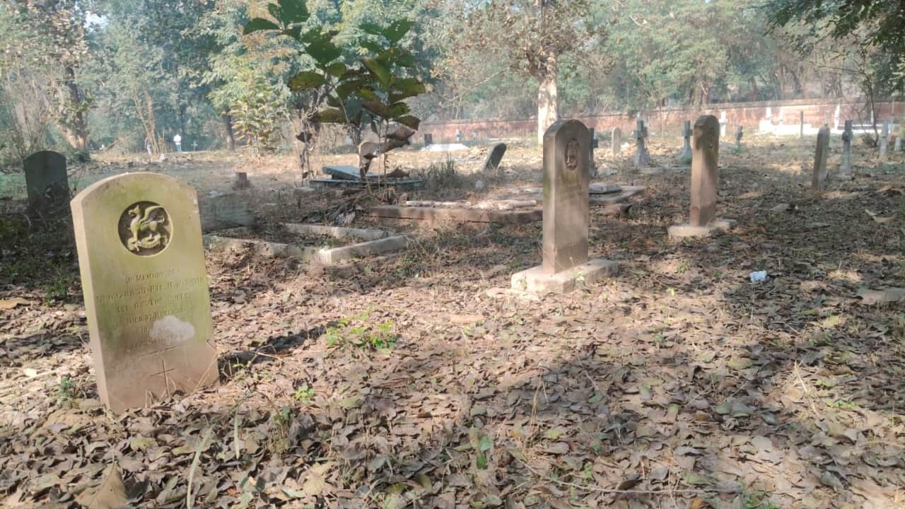 Bareilly Gora Kabristan The Hero of Dograi rests among the innocent children of the British