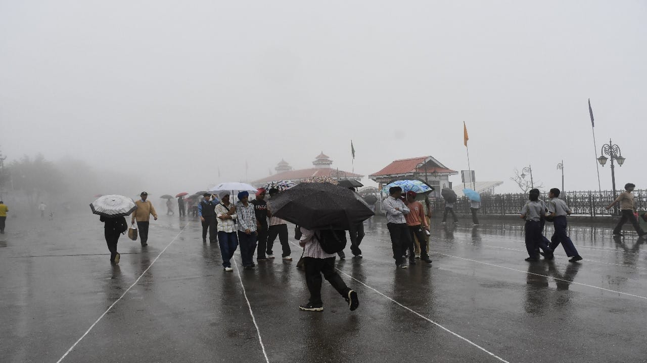 Himachal Weather: Rain to lash several regions continuously for a week; Orange Alert issued for heavy rainfall