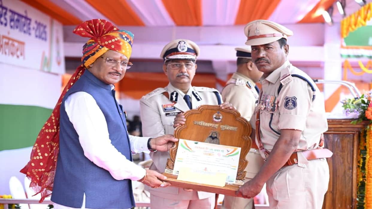 Police and Civil Service personnel honoured on Independence Day, ASI Ramavtar Singh awarded President's Distin