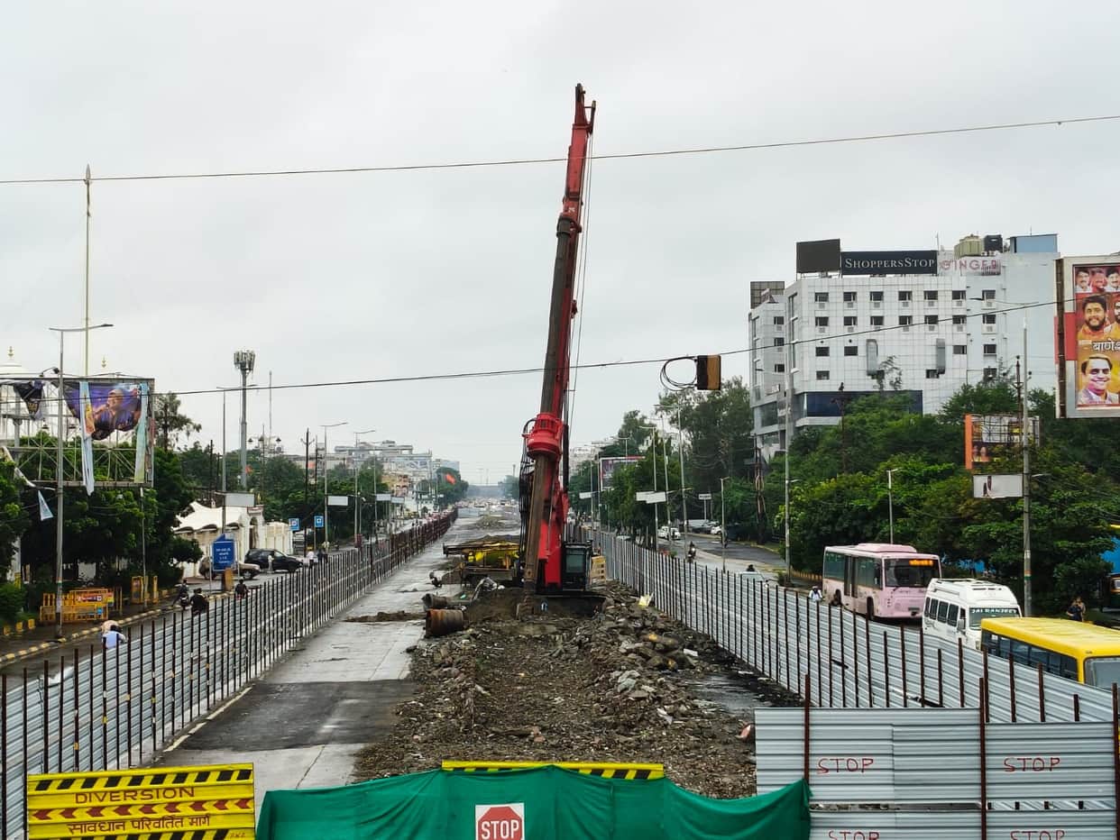 ndore News: Work on the elevated corridor in Indore has not yet begun, but traffic has been halted by the inst