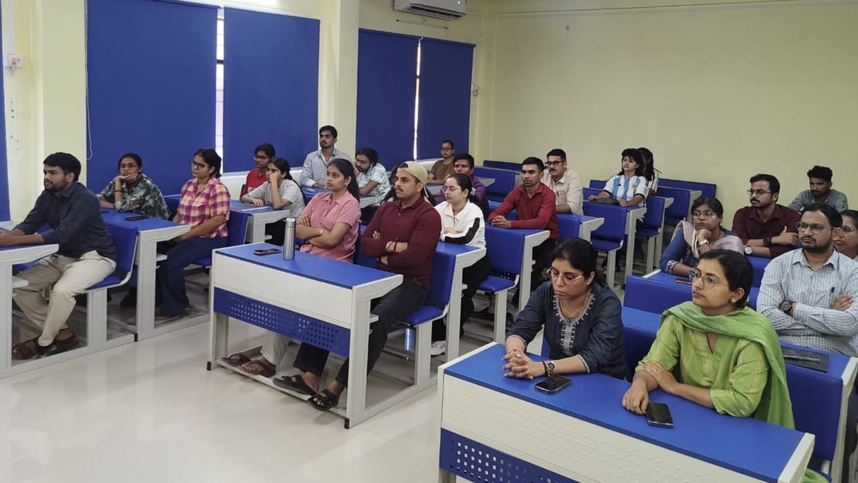 Kashi gets 5 university after 50 years First batch Forensic Science begins six Assistant Professors appointed