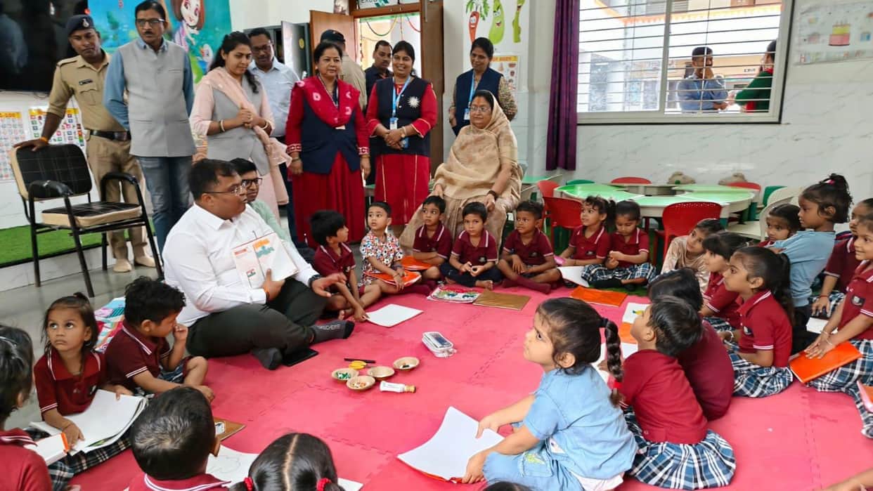 indore-news-anganwadi-building-constructed-in-gram-rojdi-with-infosys-foundation-csr