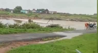 Chitrakoot When will bridge over Bardaha River be built Villagers say government should just build our bridge