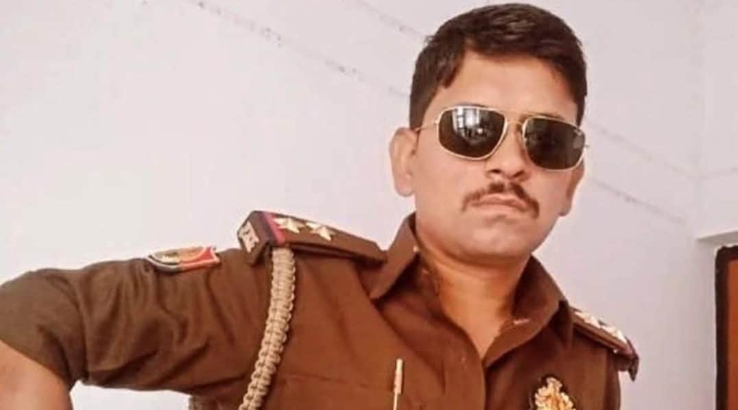 Hamirpur SI booked at very police station where he once held sway he demanded a bribe of 50000 suspended by SP