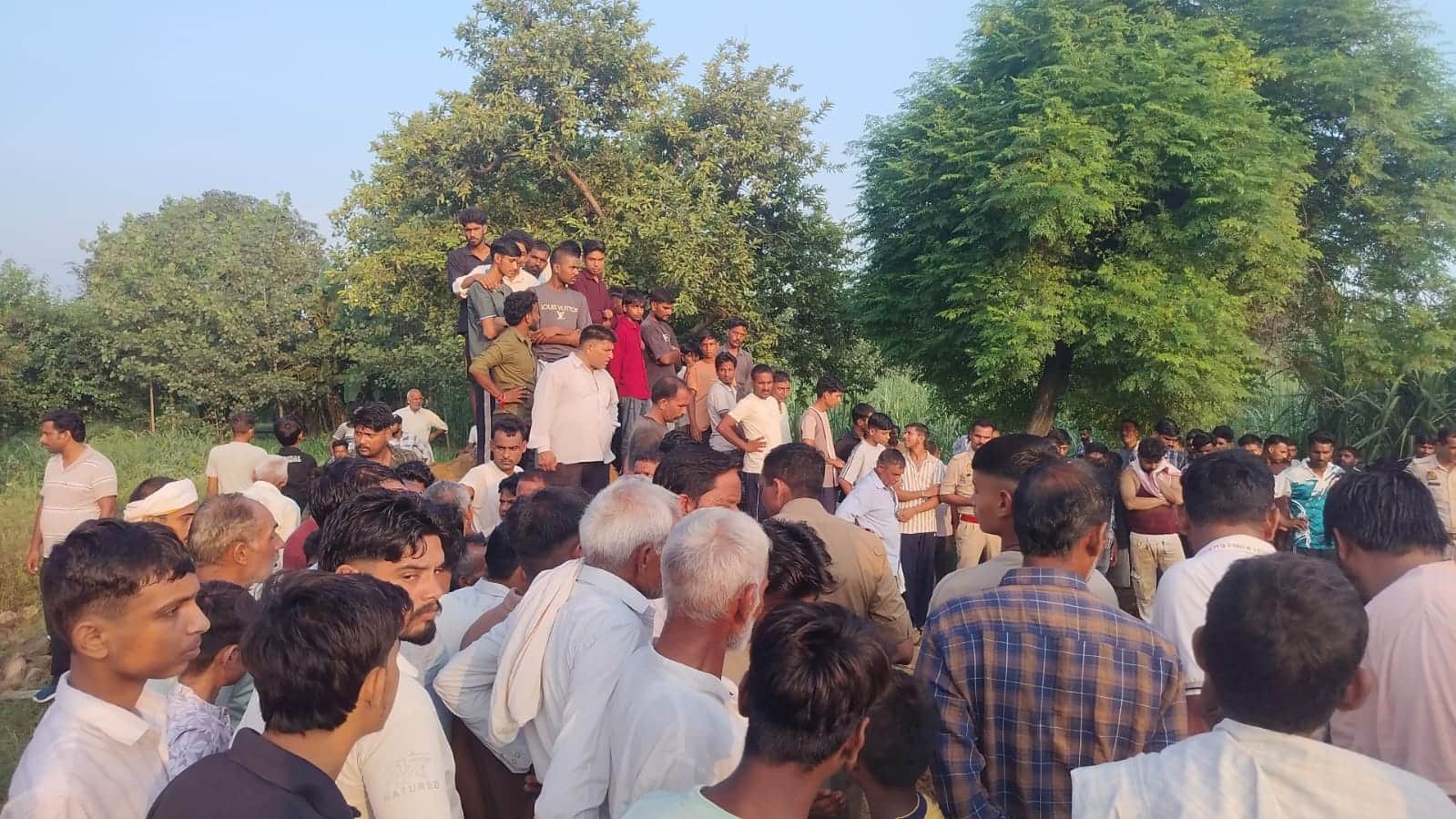 Soil at tubewell pit collapses uncle and nephew die after being buried under debris