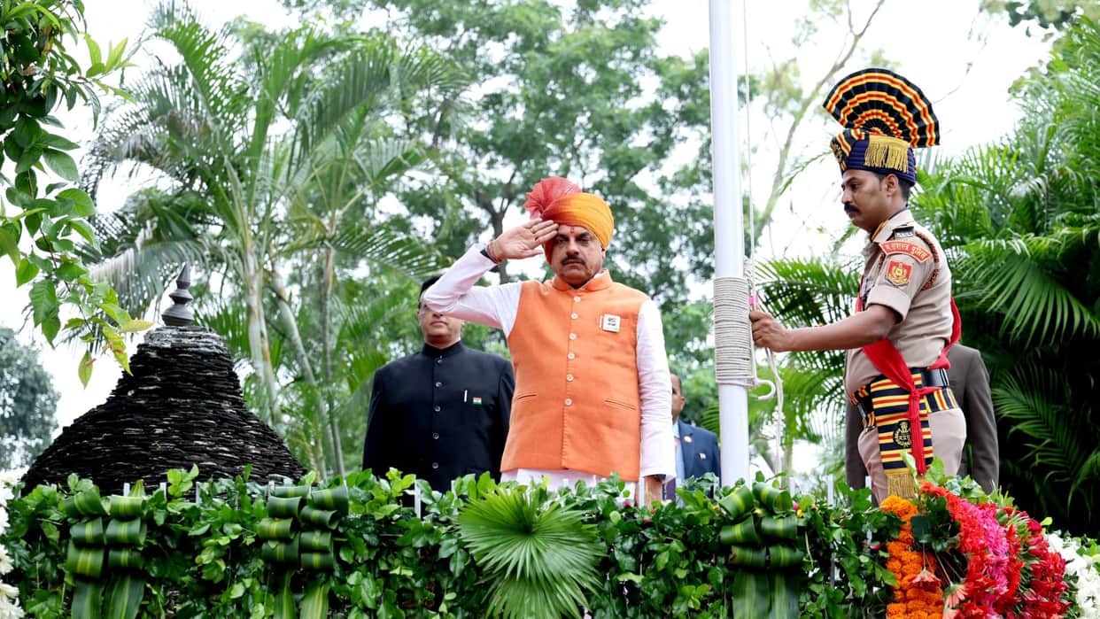 Independence Day 2026 CM Mohan Yadav Hoists Tricolour in Bhopal Ministers Lead Flag Hoisting
