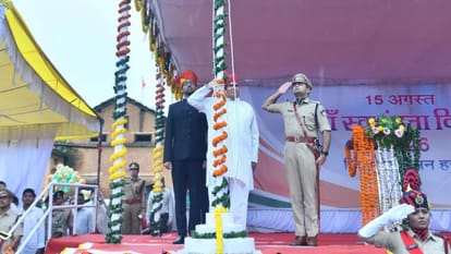 Independence Day 2026 CM Mohan Yadav Hoists Tricolour in Bhopal Ministers Lead Flag Hoisting