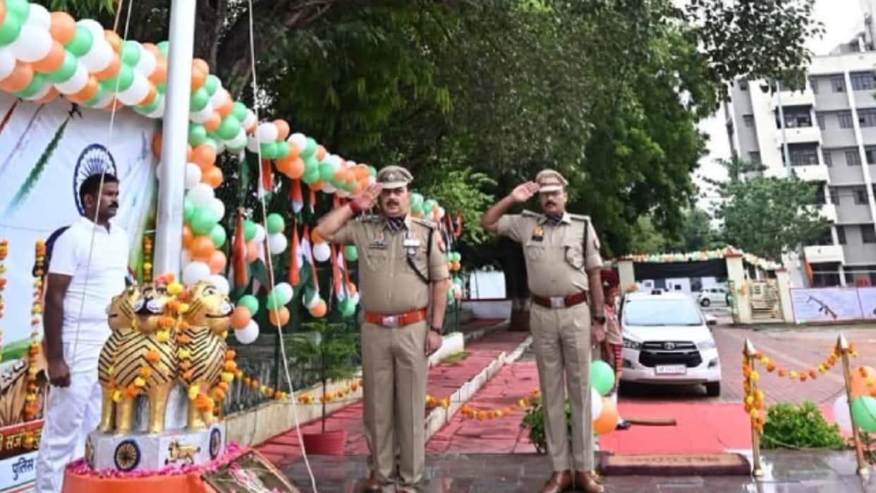 Lalitpur: Tricolour hoisted with pride, employees doing excellent work honoured