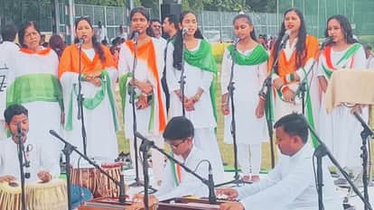 Tiranga adornment Baba in Kashi flags hoisted government and private offices tributes paid to heroes