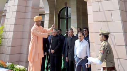 Independence Day: Tricolour unfurled with pride in Lucknow; Chief Minister Yogi and the Governor performed the