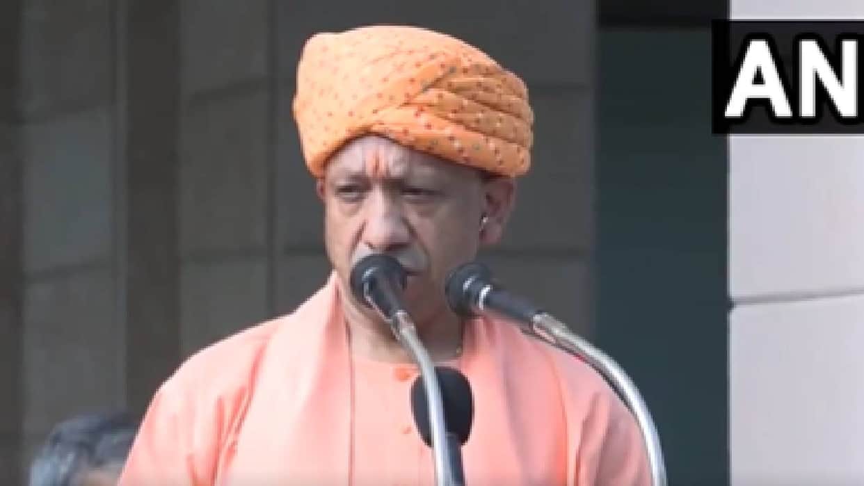 Independence Day: CM Yogi hoists the flag at the Vidhan Bhavan; says we must remain vigilant against forces tr
