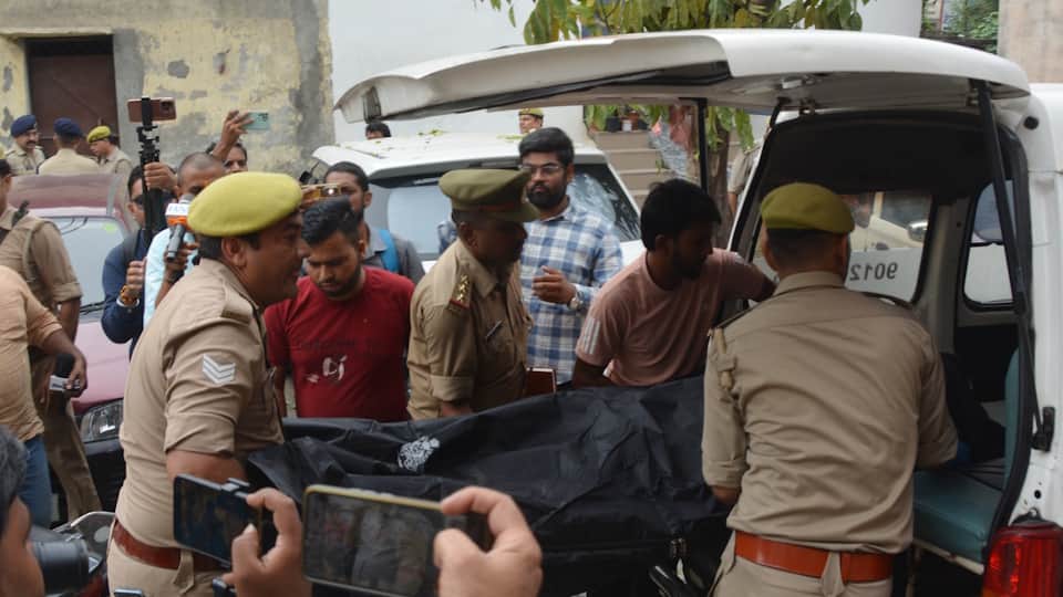 constable murder his wife Constable shoots wife dead with service rifle IN Saharanpur