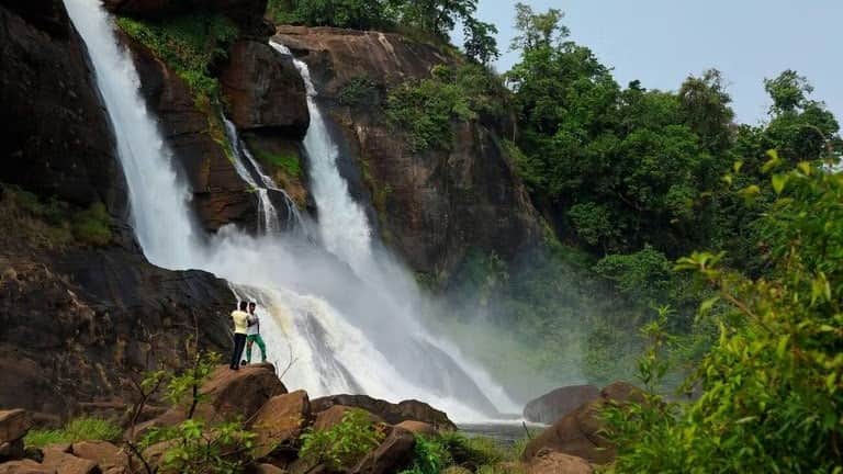 indore-news-15-august-weekend-tourist-places-crowd-traffic-jam-monsoon-weather