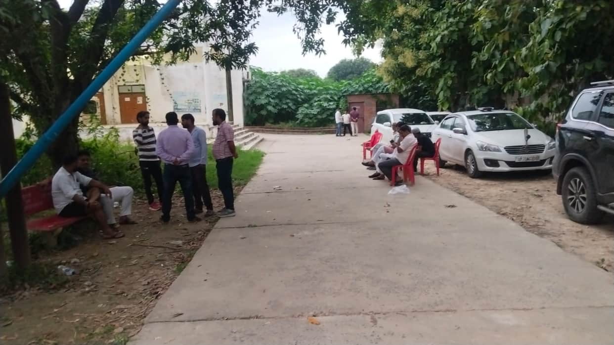UP: Suspicious death of Superintendent of Police (Headquarters) Ashutosh Mishra's 94-year-old mother.