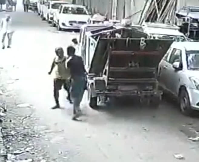Youth stabbed to death in Delhi Kalyanpuri