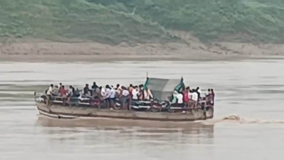 Motorboat packed with passengers swept away in Chambal River