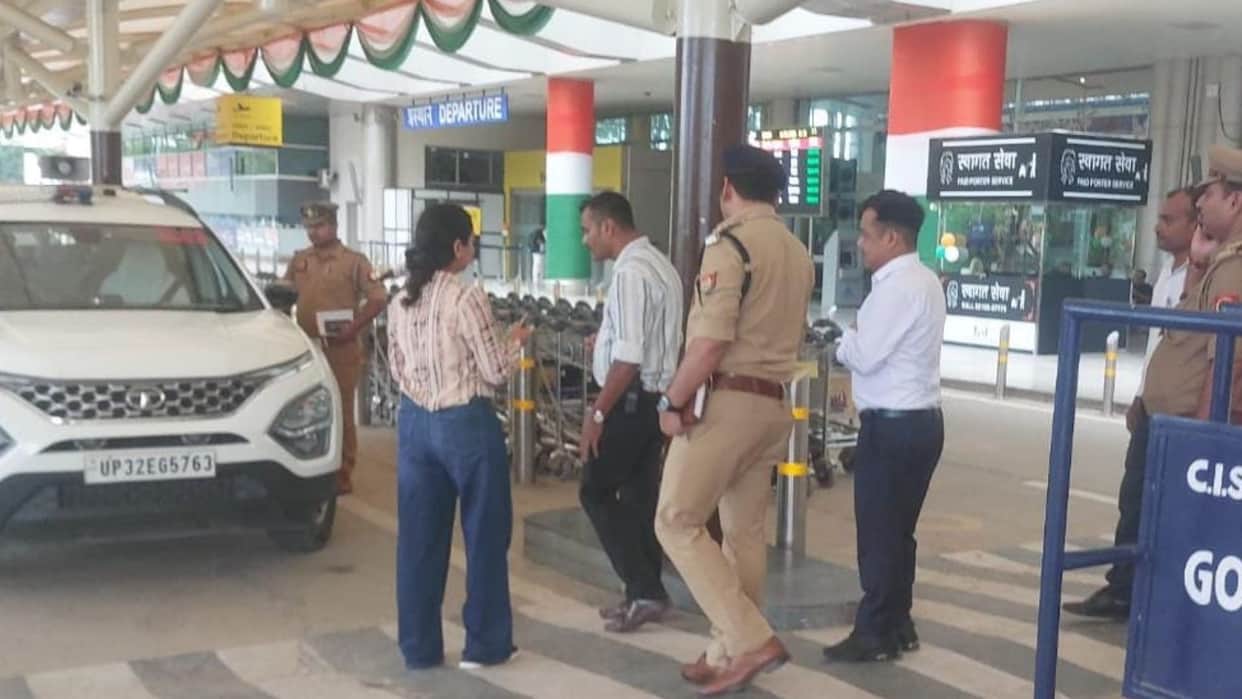 Varanasi News Gun Fires During Security Check at Babatpur Airport Two Female Staffers Injured