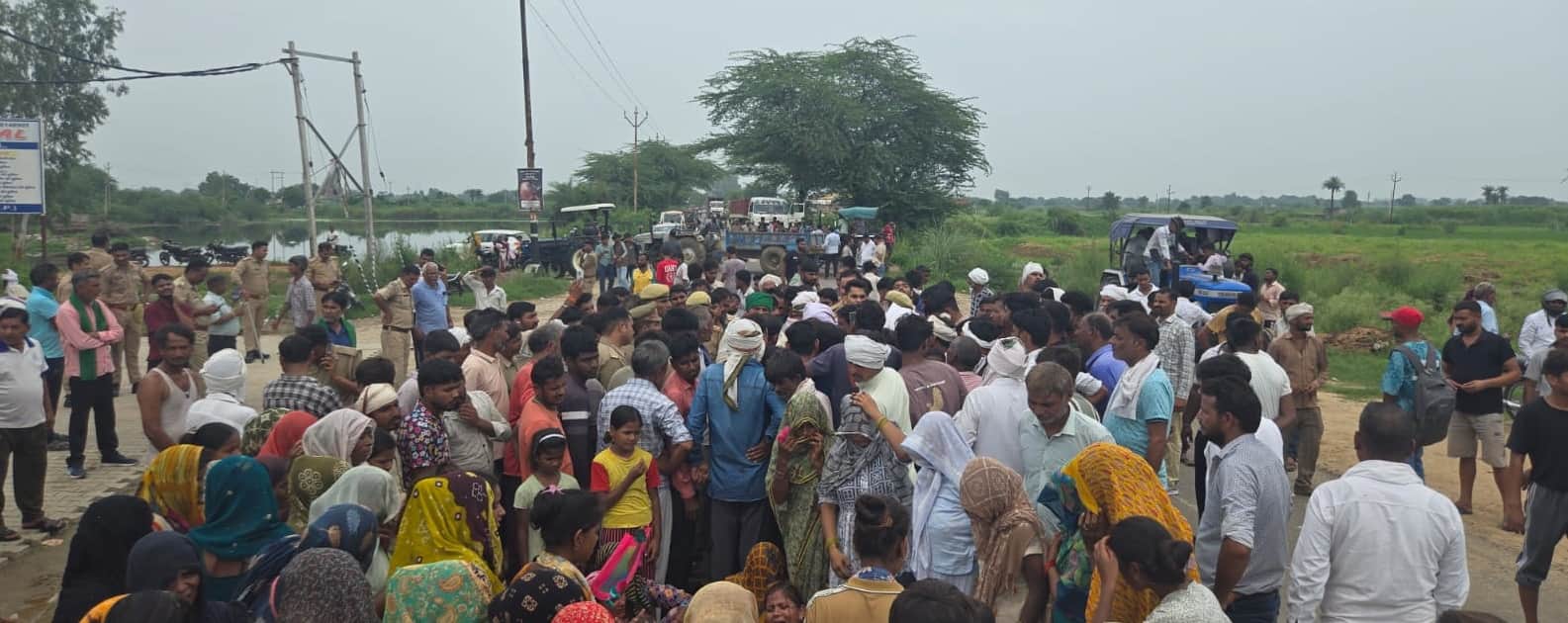 man dies after contact with high-tension line traffic jam at Jewar lasts five hours