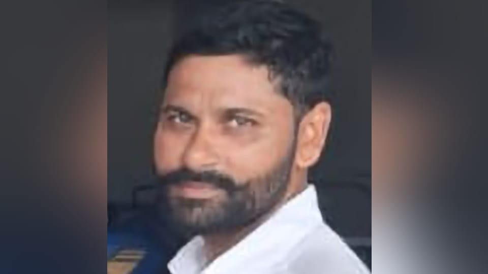 Saharanpur: Liquor shop salesman murdered; two-hour road blockade held in protest; pistol recovered.