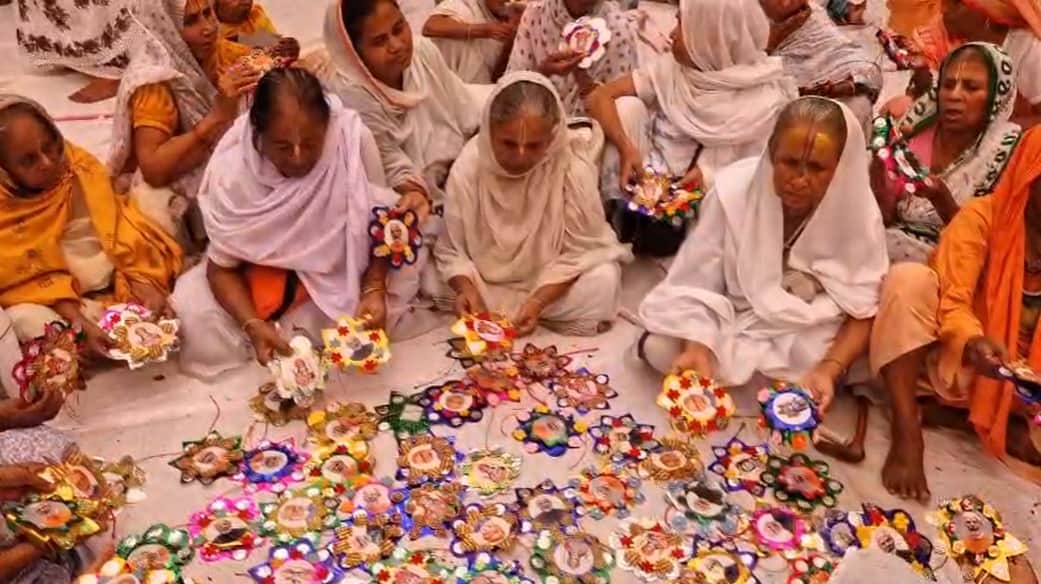 Widowed mothers living in Vrindavan to tie Rakhis to PM Modi 1100 special Rakhis crafted