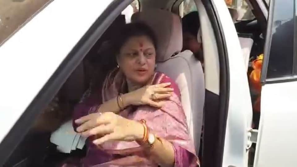 Union Home Minister Amit Shah wife Sonal Shah  arrived in Govardhan in Mathura
