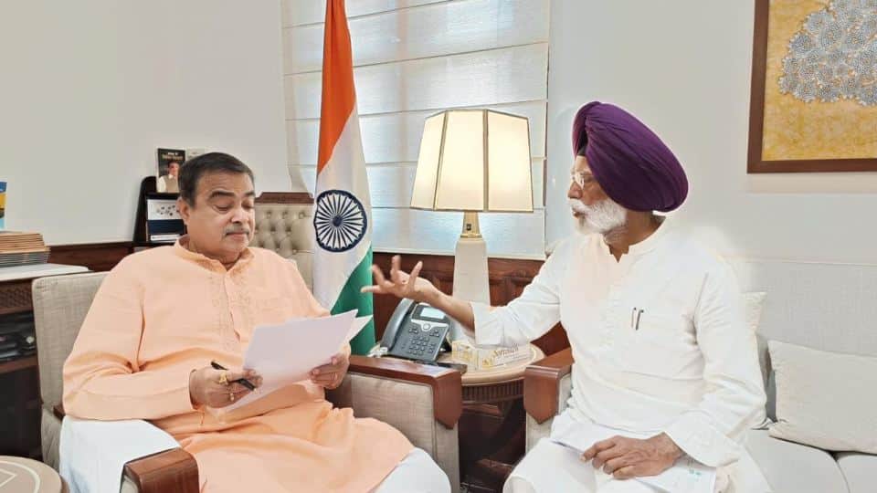 MP Amar Singh met Nitin Gadkari