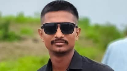 दीपक सिंह की फाइल फोटो।