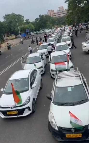 Bhopal News: Taxis in Bhopal will not operate for three days; services will be suspended from midnight tonight
