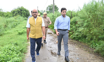 Kanpur: Ganga water level below warning mark, yet 'Katri' area on alert; DM reviews preparedness