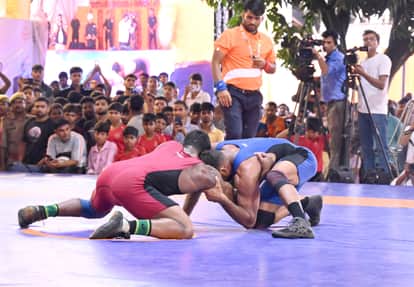 CM Yogi announces in Gorakhpur 500 more medal-winning athletes to get government jobs