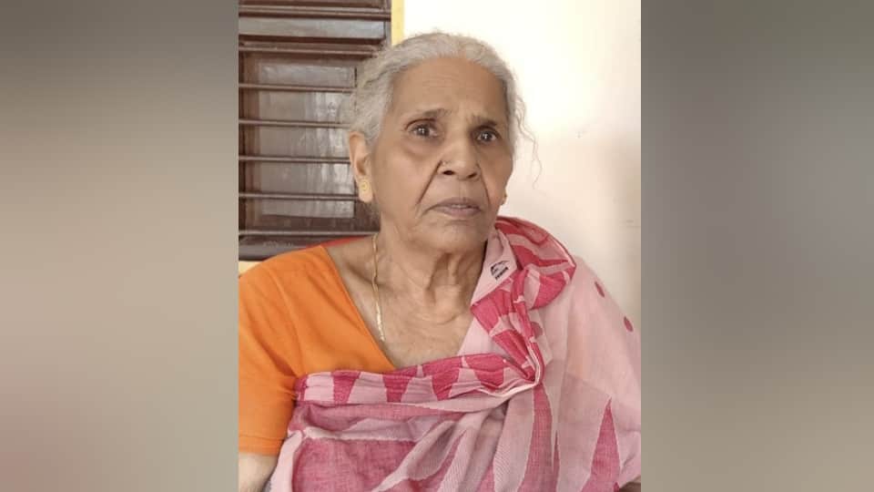 IPS officer mother murdered after robbery body found at home in Ambedkarnagar OF UP