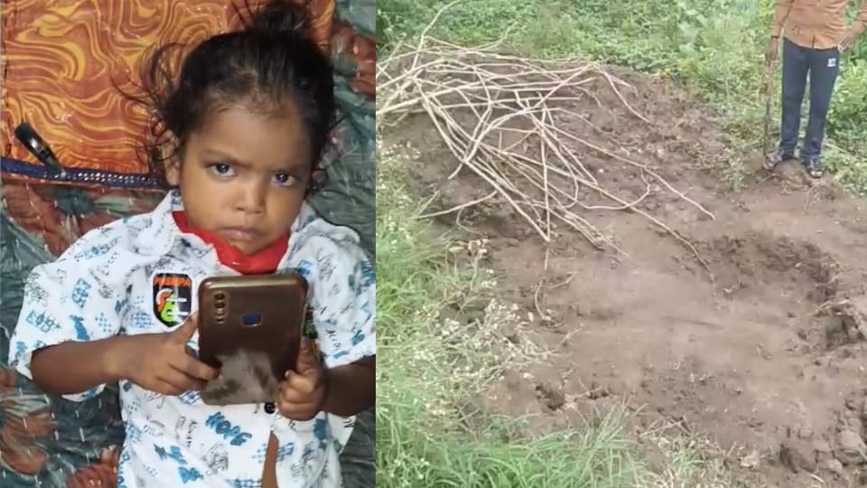 Jhansi Snakebite Case Minor Girl Survives Returned Home After Twelve Days