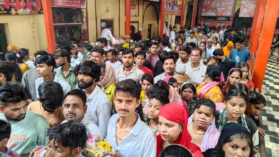 massive crowd of devotees thronged Kailash Fair on third Monday of Sawan